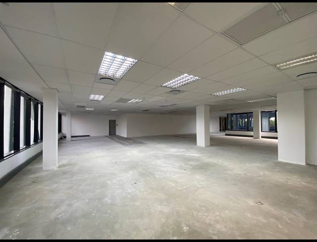 336M² OFFICE TO LET IN BRYANSTON
